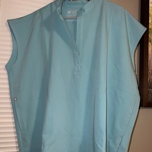 Figs Rafaela, never worn